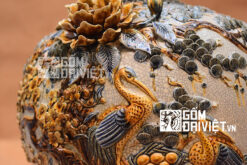 bình hút tài lộc đắp nổi tùng hạc diên niên men rạn