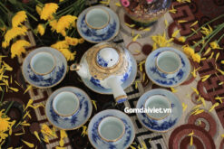 ấm chén men lam cổ chuôi quai