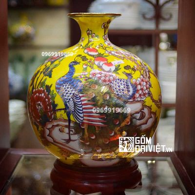 bình hút tài lộc công đào men vàng