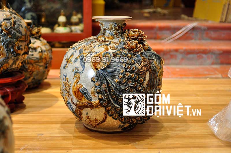 bình hút tài lộc đắp nổi công đào