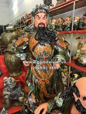 Tượng sứ quan vân trường