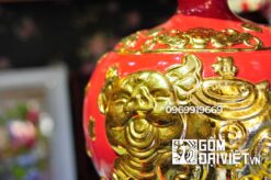 bình hút tài lộc đắp nổi heo dát vàng 24K