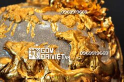 Bình hút tài lộc bát mã truy phong mã đáo thành công đắp nổi dát vàng men rạn cổ