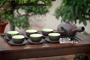 Ấm chén tử sa quai ngang đen AC102 Bát Tràng