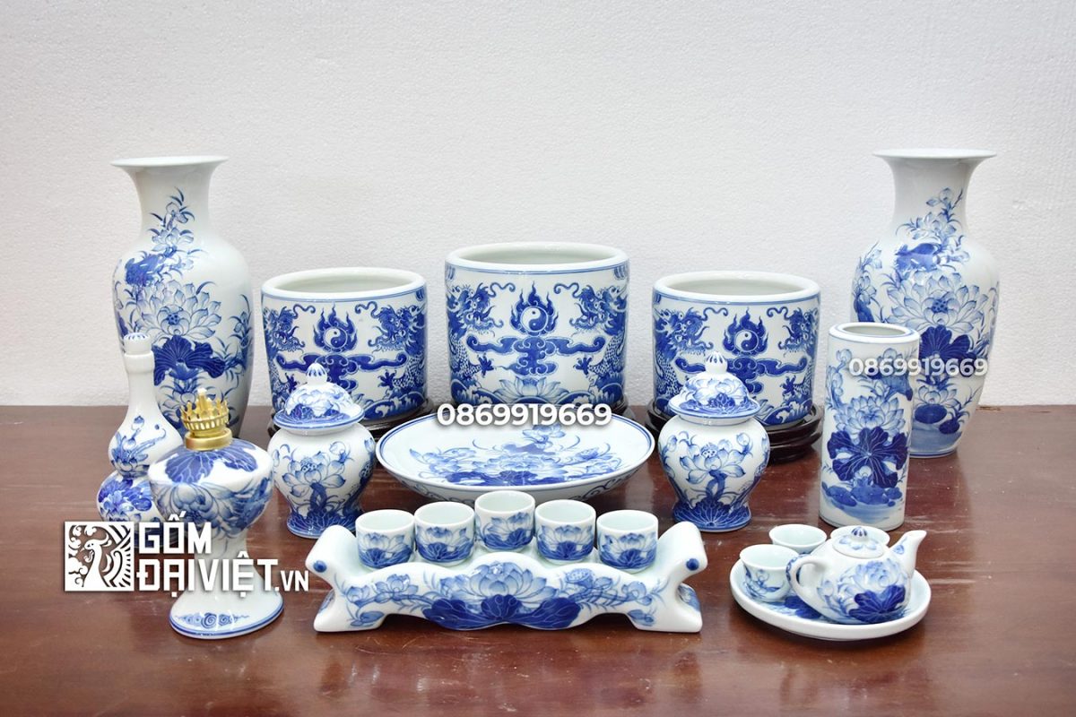 Bộ đồ thờ gia tiên men rong cổ đắp nổi Bát Tràng