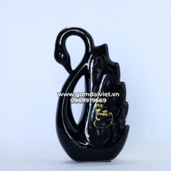 Lo hoa thiên nga âu yếm