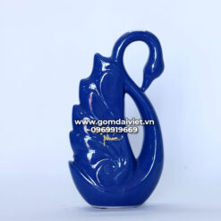 Lo hoa thiên nga âu yếm