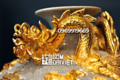 Bình hút tài lộc cá chép hóa rồng dát vàng đắp nổi Bát Tràng