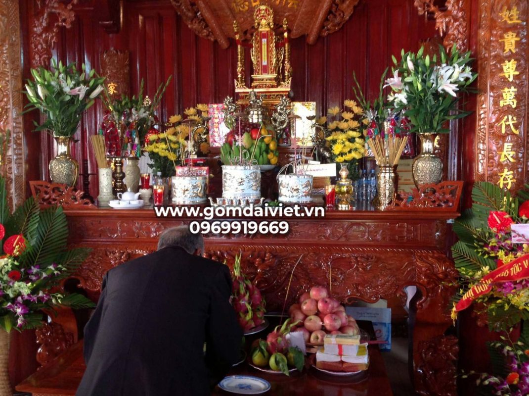 thủ tục chuyển bàn thờ cũ về nhà mới