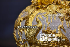 Bình hút tài lộc tùng hạc diên niên đắp nổi dát vàng Bát Tràng