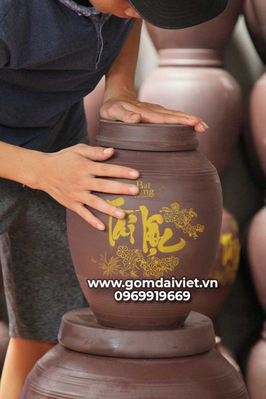 Chum sành ngâm rượu Bát Tràng loại nào tốt nhất hiện nay?