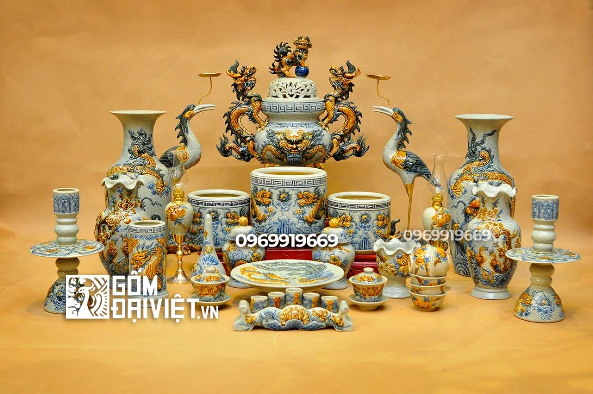 Bộ đồ thờ bát tràng bằng gốm sứ đầy đủ