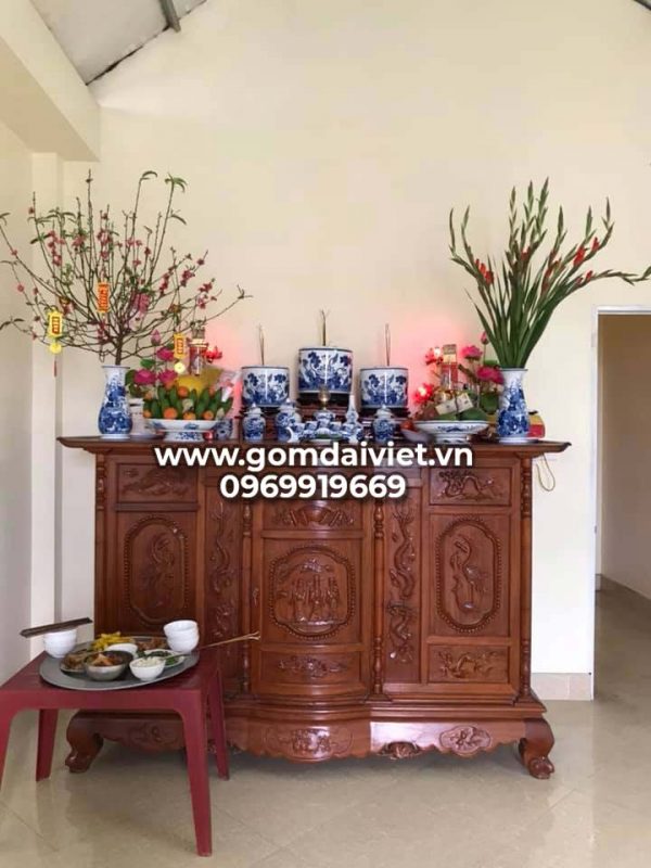 bàn thờ gia tiên có mấy bát hương