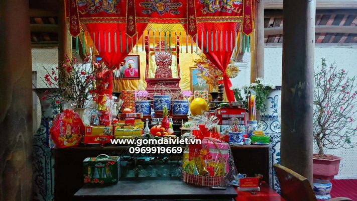 bàn thờ gia tiên có mấy bát hương