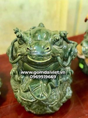 Lưu ý khi đặt Cóc ngậm tiền trên bàn thờ Thần tài