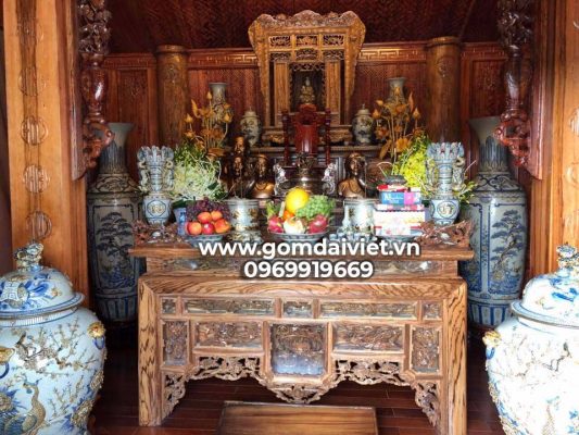 Tuổi mão đặt bàn thờ hướng nào