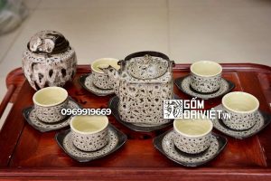 Bộ ấm chén men da báo dáng vuông Bát Tràng