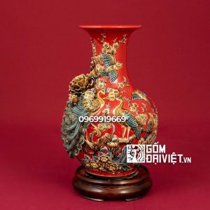 Bình gốm sứ Bát Tràng phong thủy tỏi chim công đắp nổi màu đỏ
