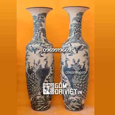 Lộc bình chim công men rạn cổ