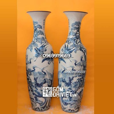 lộc bình gốm sứ vẫn là vật phẩm trang trí được lựa chọn hàng đầu