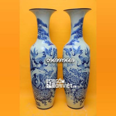 Lộc bình men lam tùng hạc diên niên