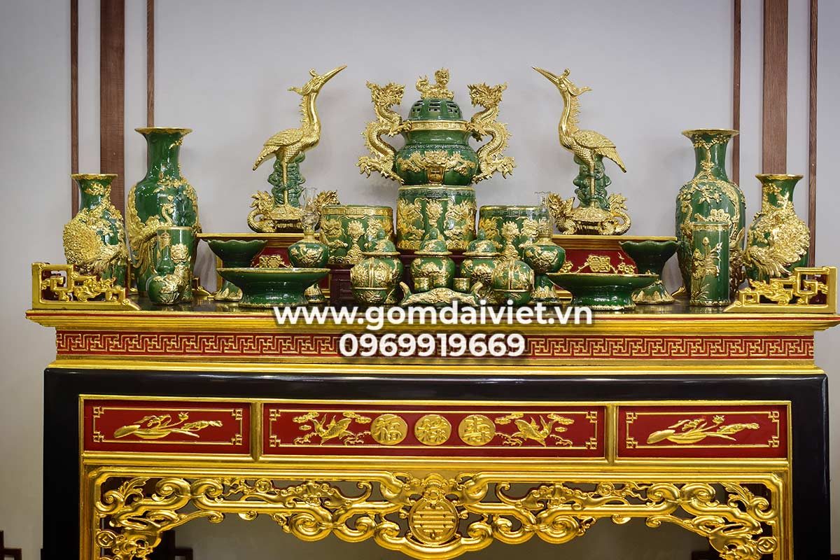 sắp xếp đồ thờ đúng phong thủy trên bàn thờ gia tiên