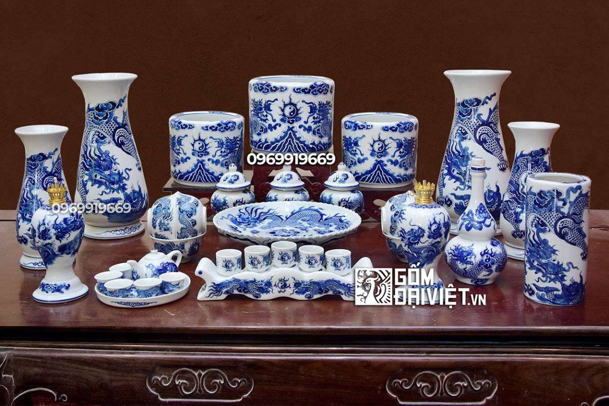 Những vật phẩm thờ cúng cần phải có trong bộ đồ thờ gia đình