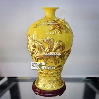 Mai bình tích lộc mã đáo thành công dát vàng màu vàng tặng quà tết cho sếp