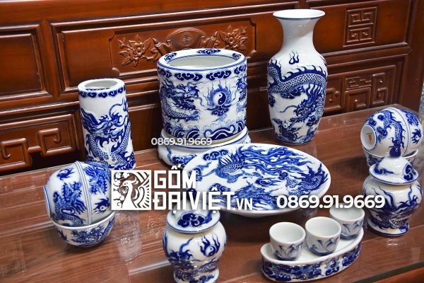 Bộ đồ thờ bằng sứ Men Lam Đắp Nổi Họa Tiết Rồng