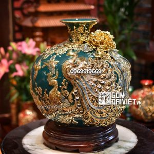 Bình hút tài lộc Khổng Tước Phú Quý men xanh cổ vịt vẽ vàng 35cm