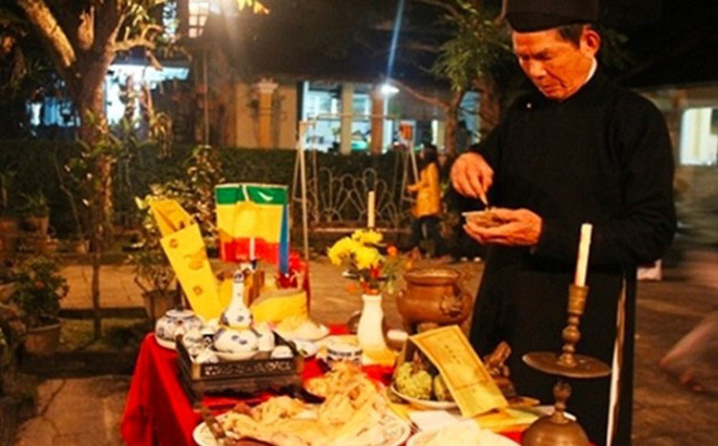 Bài văn khấn cúng cô hồn ngoài trời mùng 2 và 16 tháng 7 âm lịch chuẩn