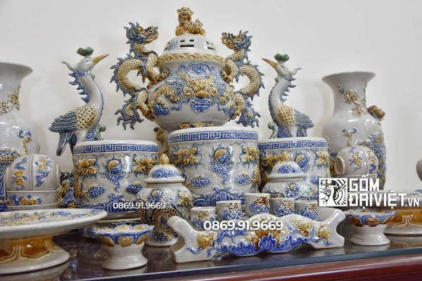 Bộ đồ thờ bằng Gốm Men Rạn Cổ Đắp Nổi Bát Tràng Số 12