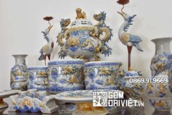 Bộ đồ thờ cúng bằng sứ đắp nổi men rạn Bát Tràng